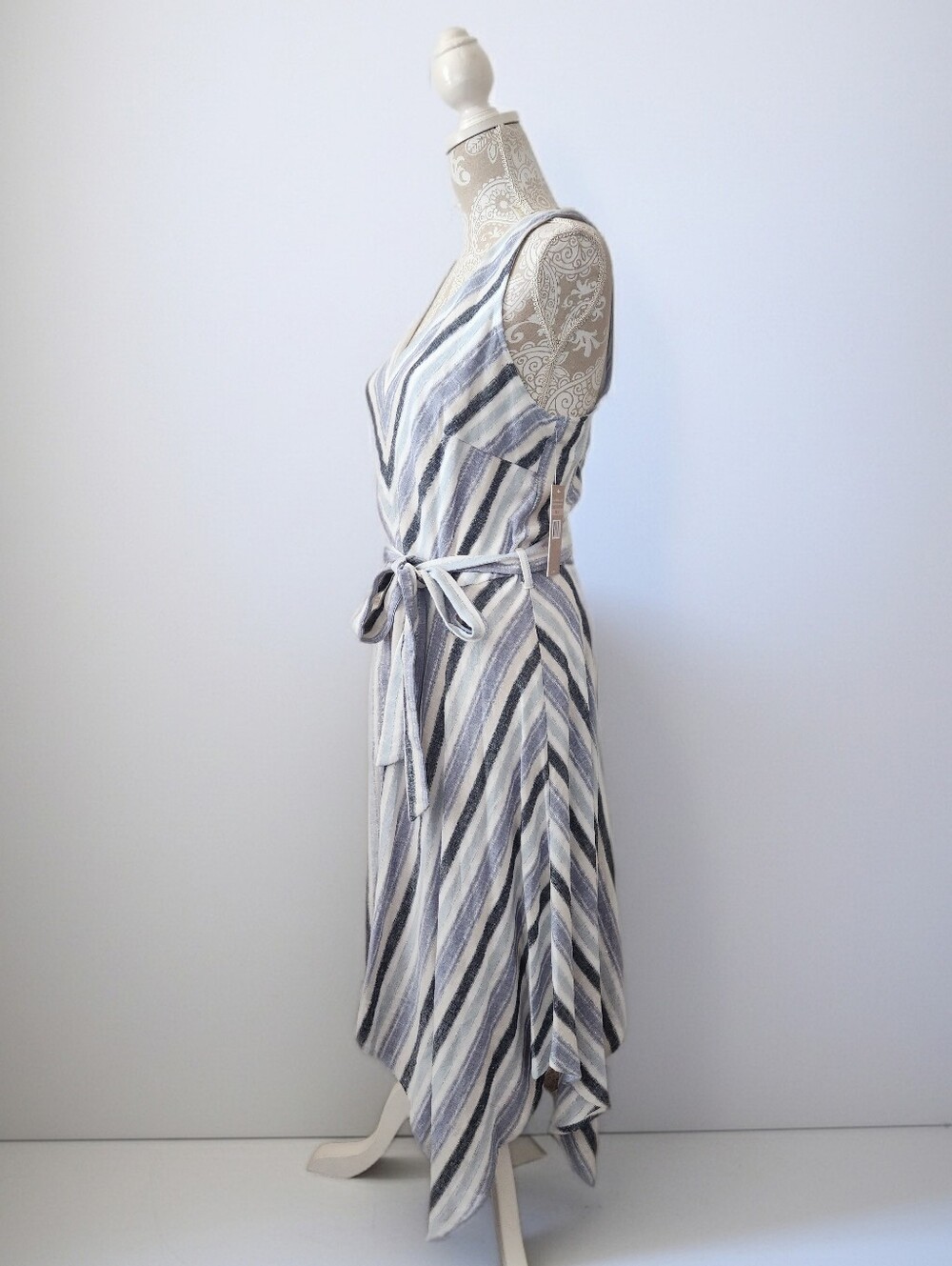 Hope And Harlow Blue/White Linen Blend Handkerchief Hemline Sz 12